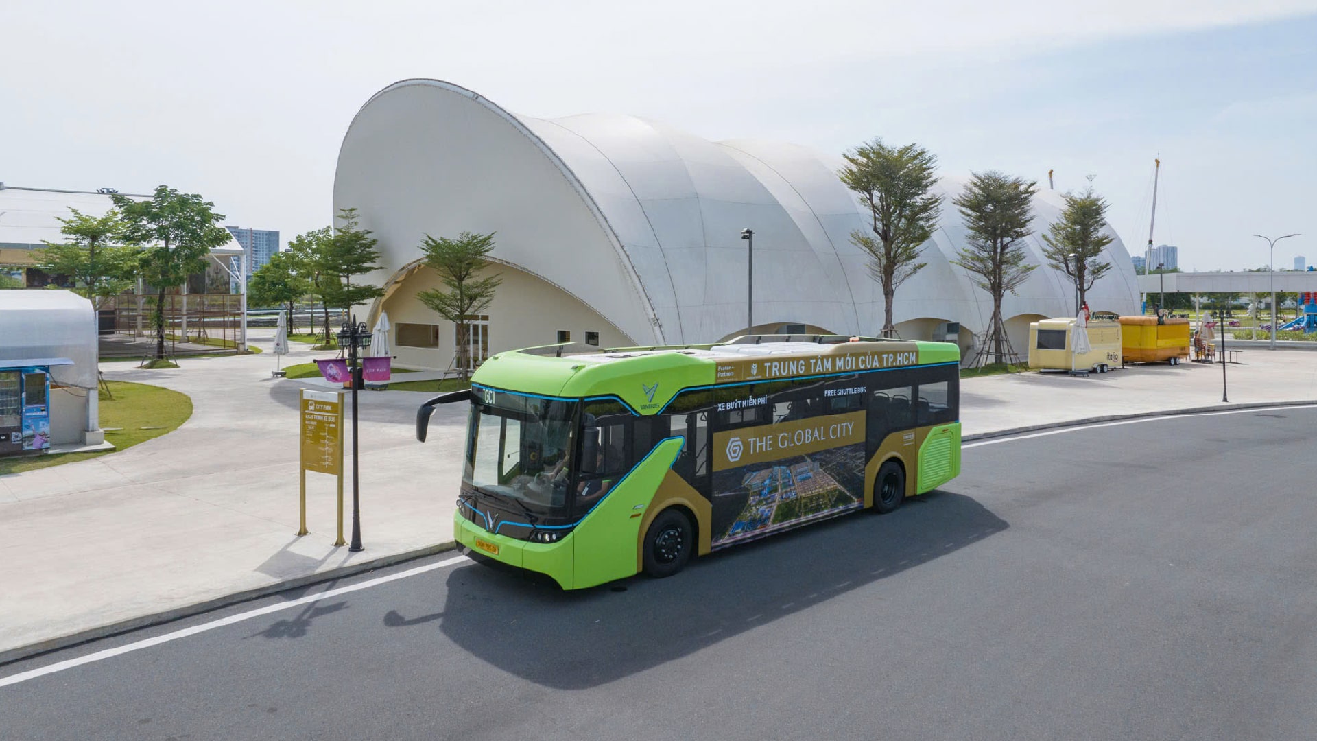 Tuyết xe bus điện đến Quận 1